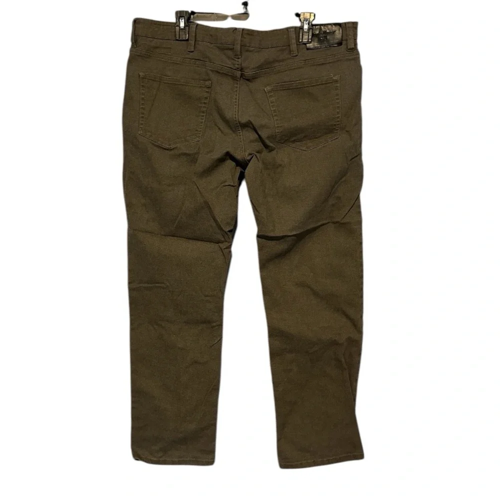 Men’s Jeans by English Laundry, size 39” x 29”